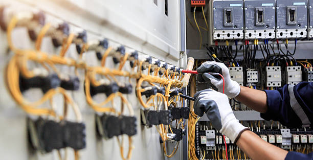 Professional Electrician technician working in Junction City, CA